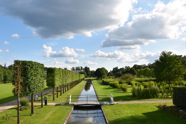 Kerstin Wüstenhöfer-Loges, Fotografie, “Wolken über dem Park“, 2023